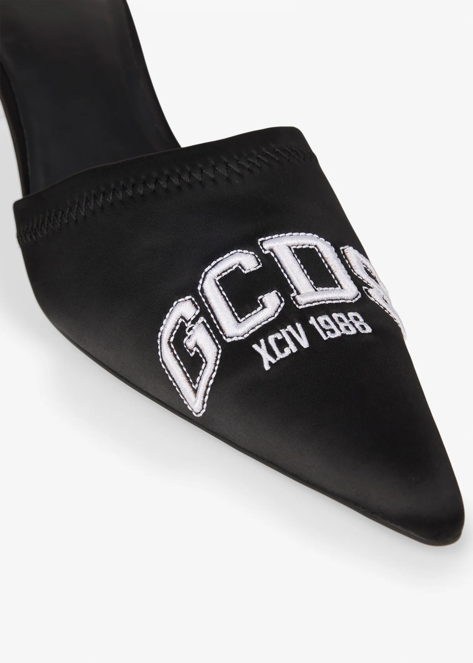 Cube Heel Mule