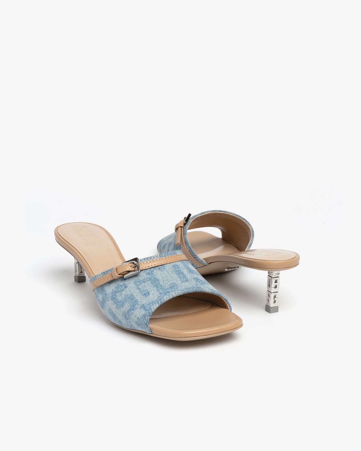 Gcds Monogram Logo Chain Sandals