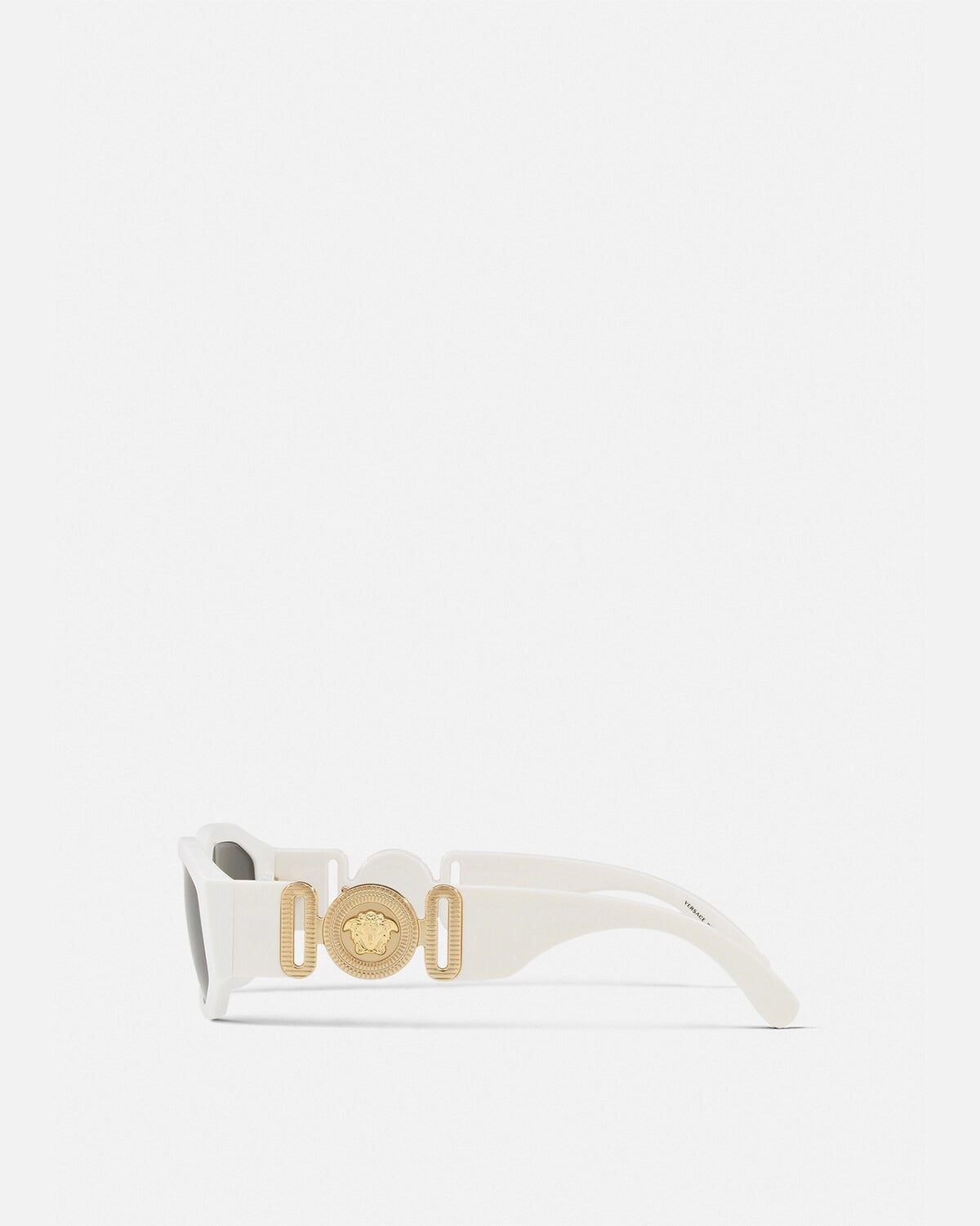 Imperial Bold Square Sunglasses – Black Edition
